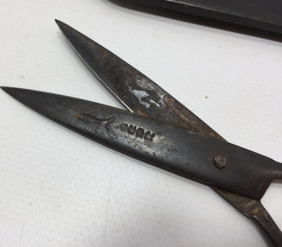 1900 BAŞLARI EL DÖVME 2 ADET MAKAS