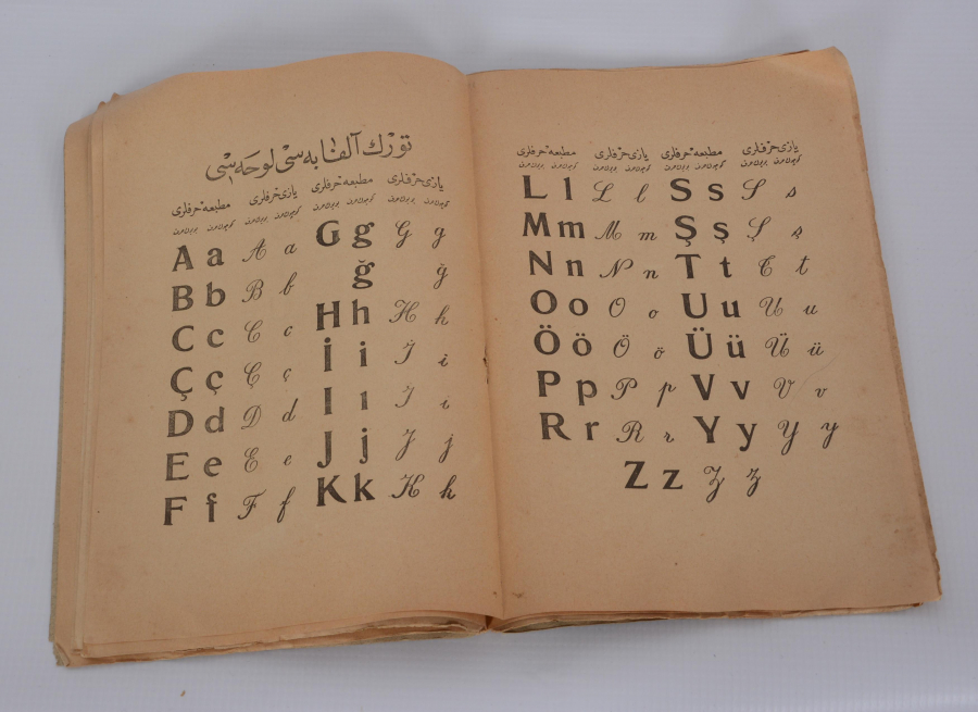 1928 YENİ TÜRK ALFABESİ İMLA VE TASRİF ŞEKİLLERİ