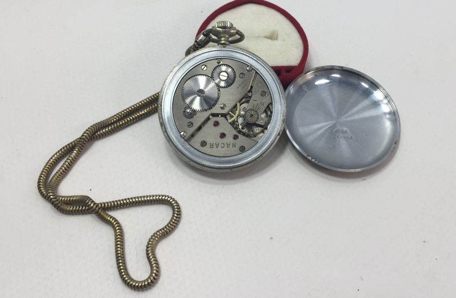 1930's NACAR MARKA TREN YOLLU CEP SAATİ