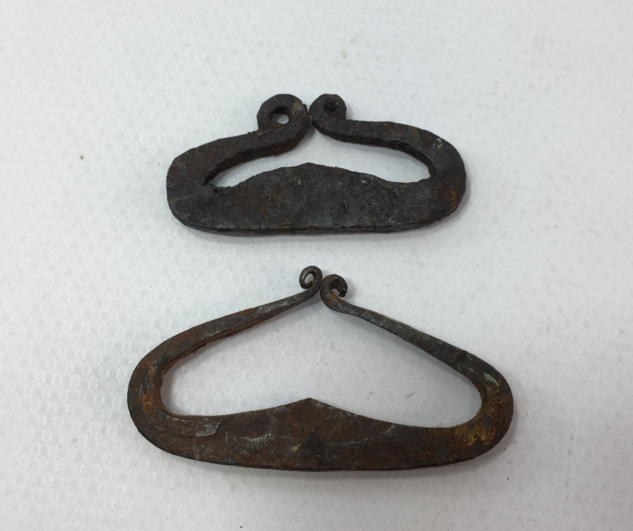 OSMANLI DÖNEMİ 2 ADET BOYNUZ FORM KAV ÇAKMAĞI