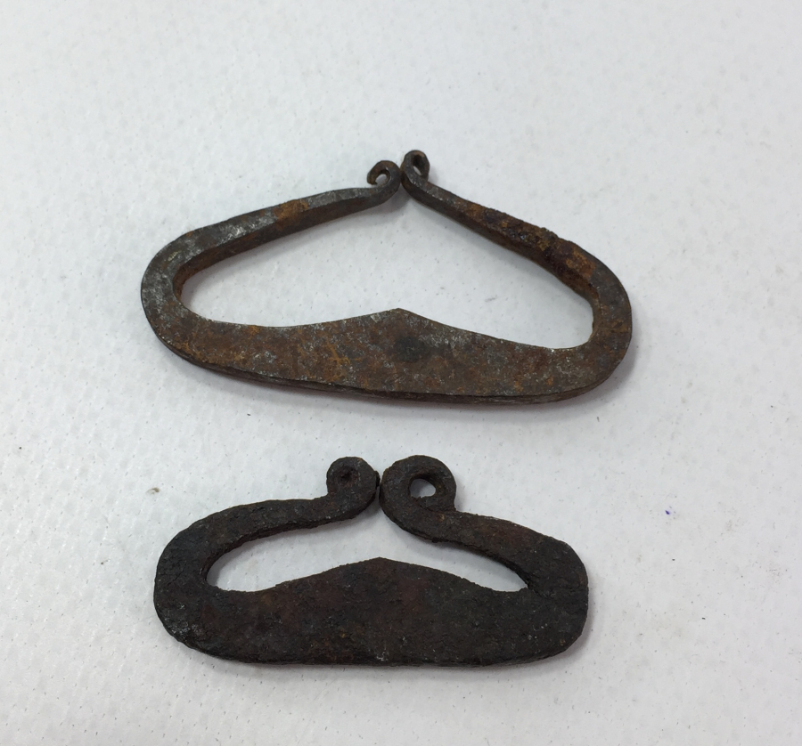 OSMANLI DÖNEMİ 2 ADET BOYNUZ FORM KAV ÇAKMAĞI