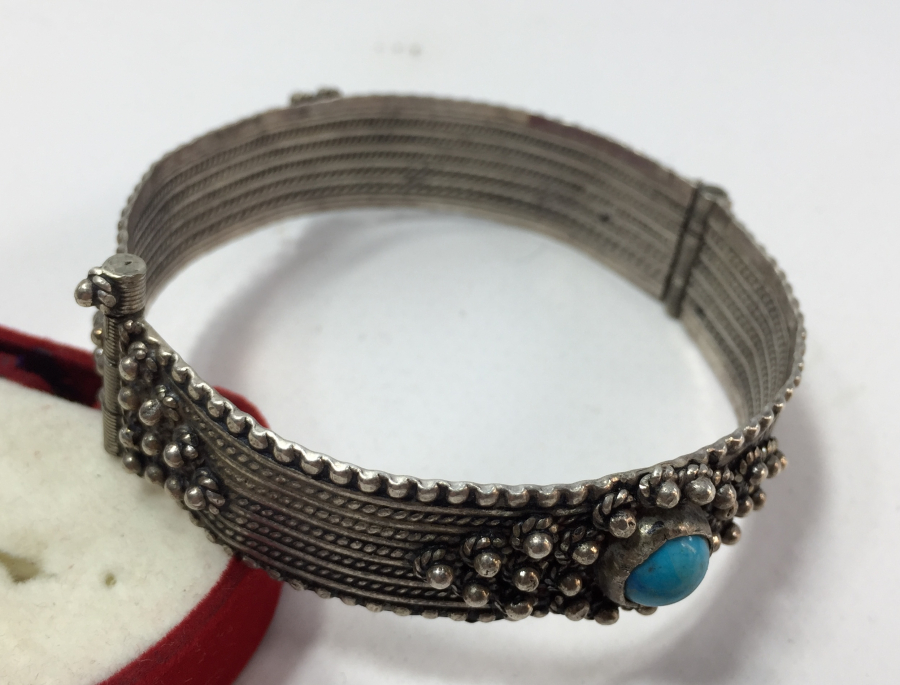 OSMANLI DÖNEMİ GÜVERSE İŞÇİLİKLİ VE TURKUVAZ TAŞLI BAYAN BİLEZİĞİ