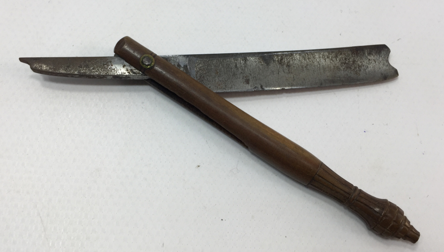 OSMANLI DÖNEMİ İLK DÖNEM BERBER USTURALARINDAN KUKA SAPLI USTURA