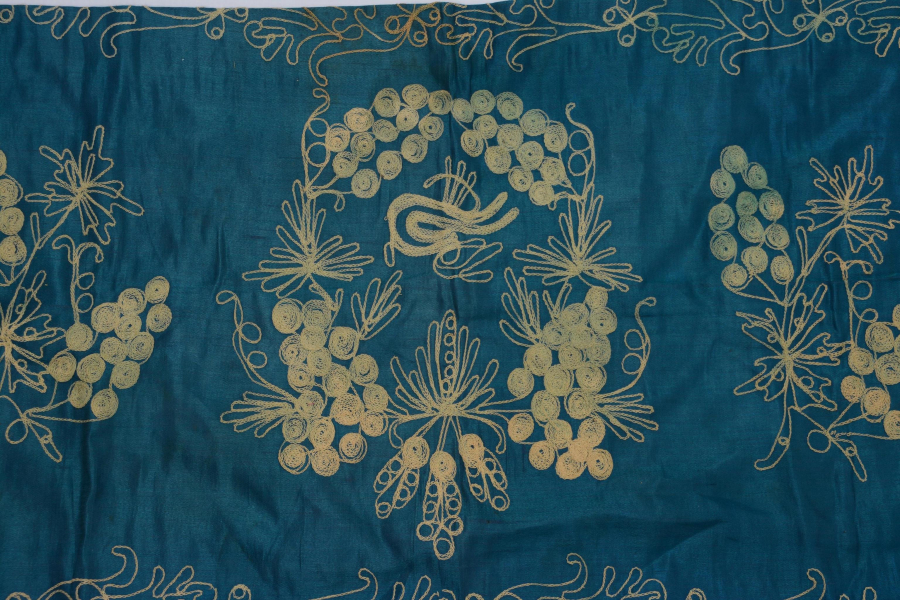 OSMANLI DÖNEMİ SUZENİ İŞÇİLİKLİ TUĞRA İŞLEMELİ İPEK YASTIK YÜZÜ