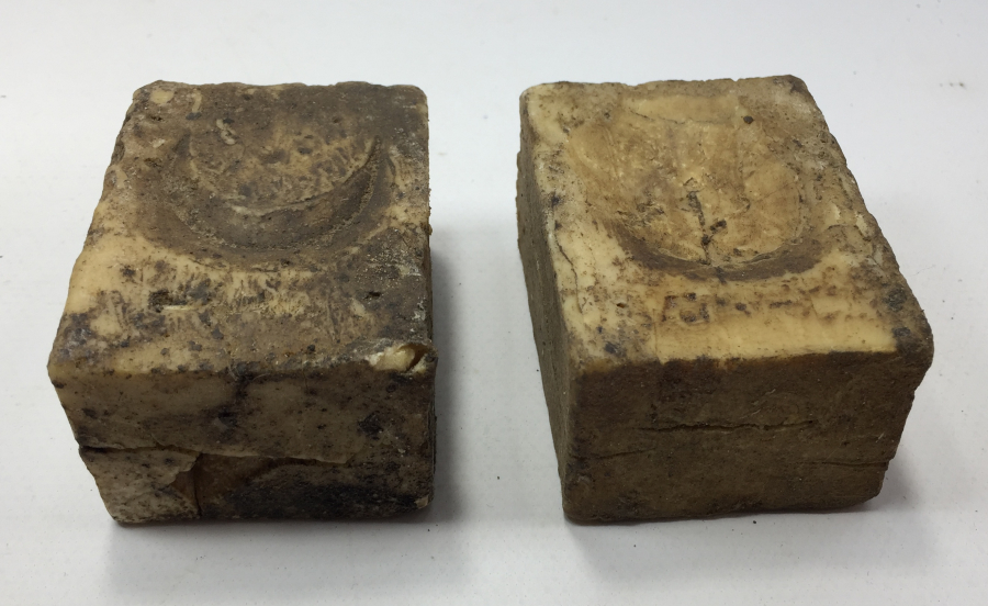 OSMANLI DÖNEMİ ÜZERİ OSMANLICA YAZILI HİLALİ AHMER 2 ADET SABUN