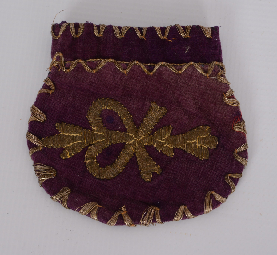 SIRMA İŞÇİLİKLİ KADİFE KESE