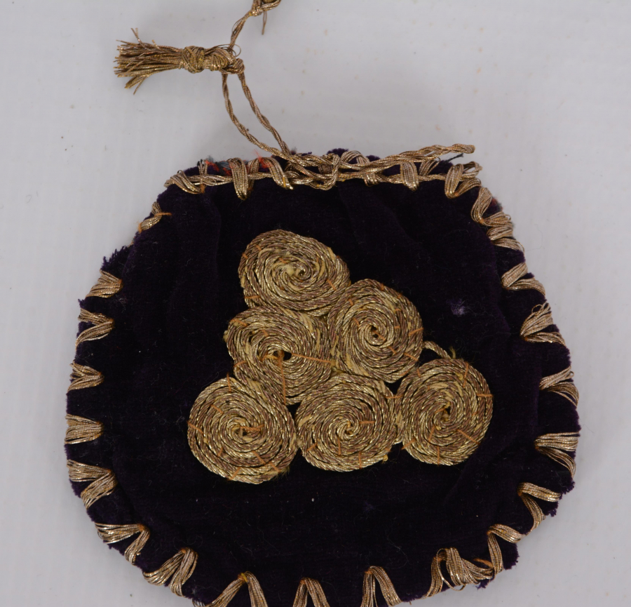 SIRMA İŞÇİLİKLİ KADİFE SAAT KESESİ