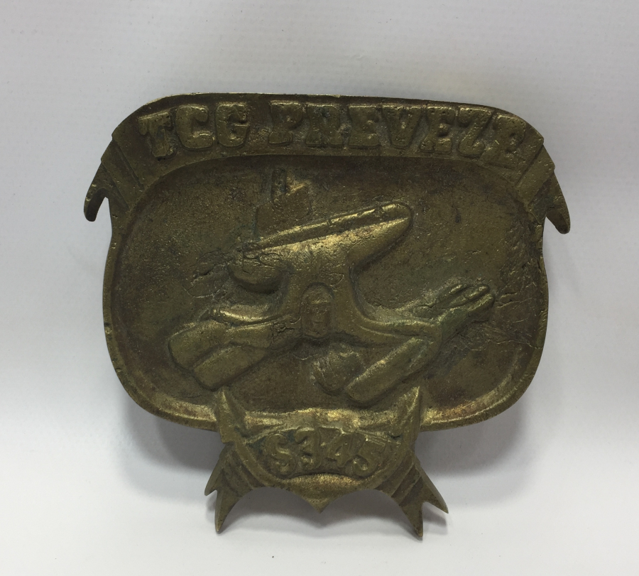 TCG PREVEZE DENİZALTINA AİT İMAL ANISI BİR PLAKA