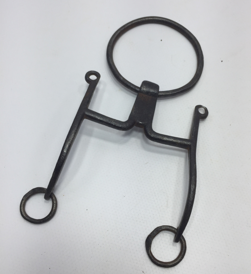 1800 BAŞLARI ÜZERİ USTA DAMGALI VE KALEM İŞÇİLİKLİ DEMİR AT GEMİ