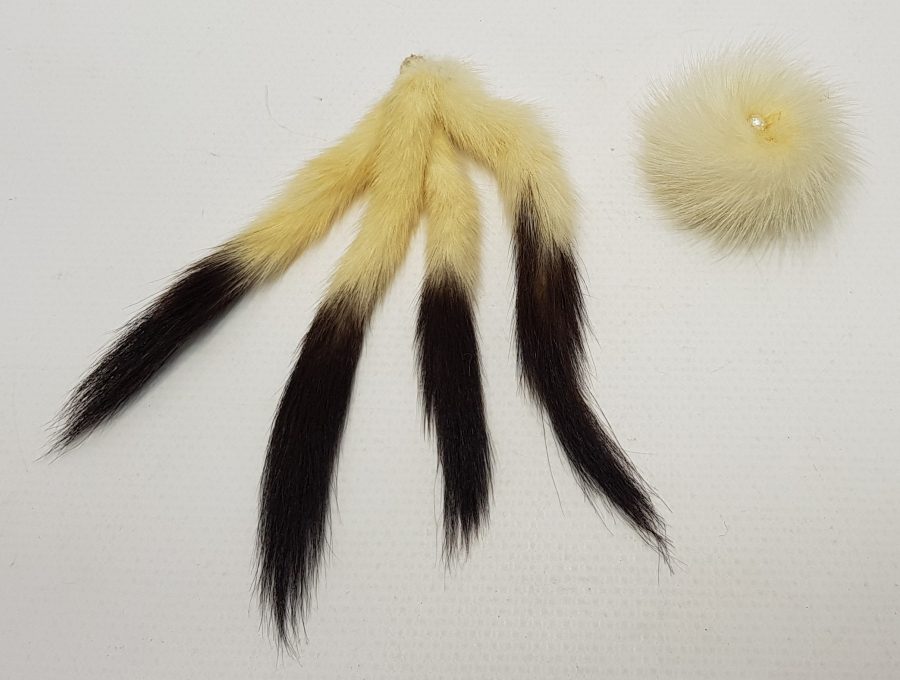 1930'LARDAN KUYRUK VE PONPON KÜRK BAYAN AKSESUAR TAKI - BROŞ