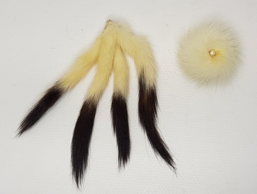 1930'LARDAN KUYRUK VE PONPON KÜRK BAYAN AKSESUAR TAKI - BROŞ