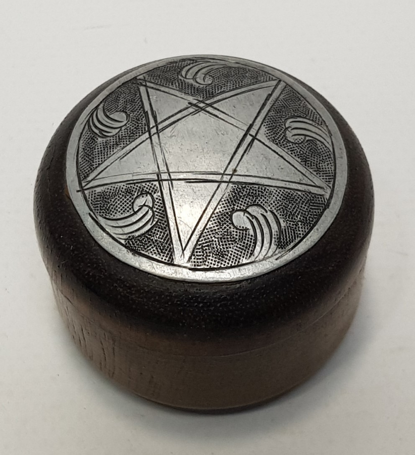 KAPAĞI YILDIZ GÖRSELLİ OSMANLI TESPİH KUTUSU 