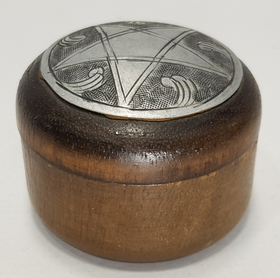 KAPAĞI YILDIZ GÖRSELLİ OSMANLI TESPİH KUTUSU 