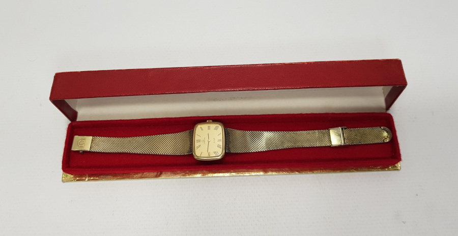 KUTUSUNDA OMEGA DE VILLE KOL SAATİ 