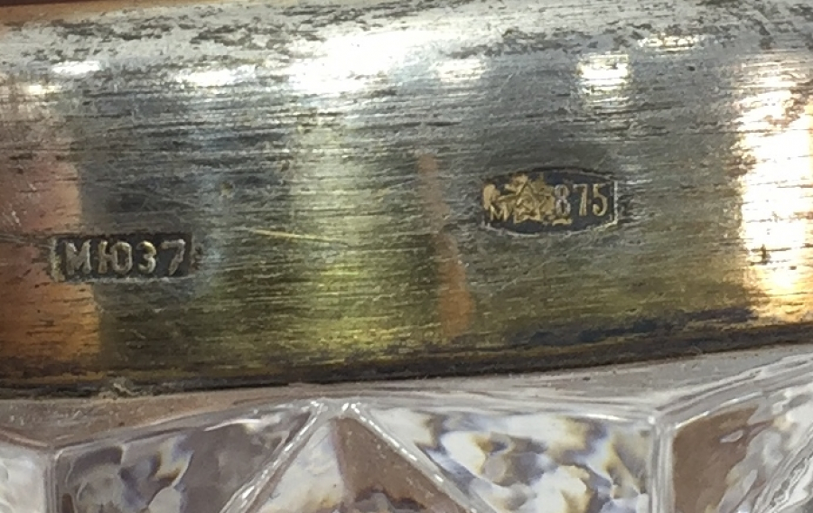 ORAK ÇEKİÇ DAMGALI BOLŞEVİK DÖNEMİ KRİSTAL KESME  GÜMÜŞ GEÇMELİ HAVYARLIK