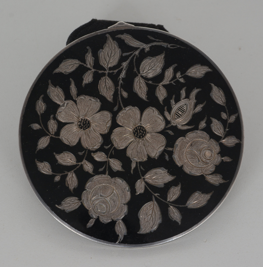 1900 BAŞLARI MİNELİ PUDRALIK VE AYNASI