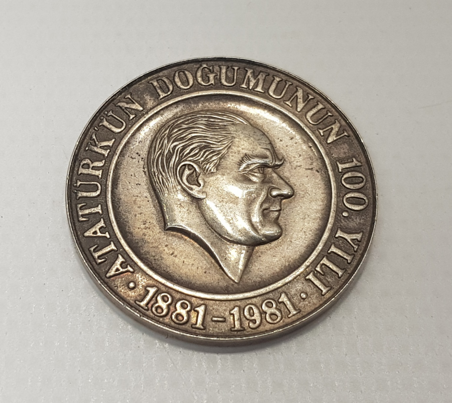 ATATÜRK'ÜN 100. DOĞUM YILINA ÖZEL BASILMIŞ ÇİL KONDİSYONDA GÜMÜŞ 