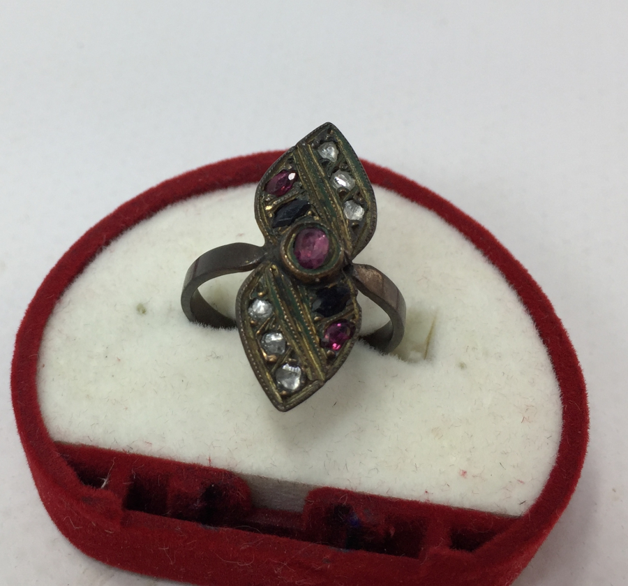 ÖZEL YAPIM ELMAS VE YAKUT TAŞLI YÜZÜK