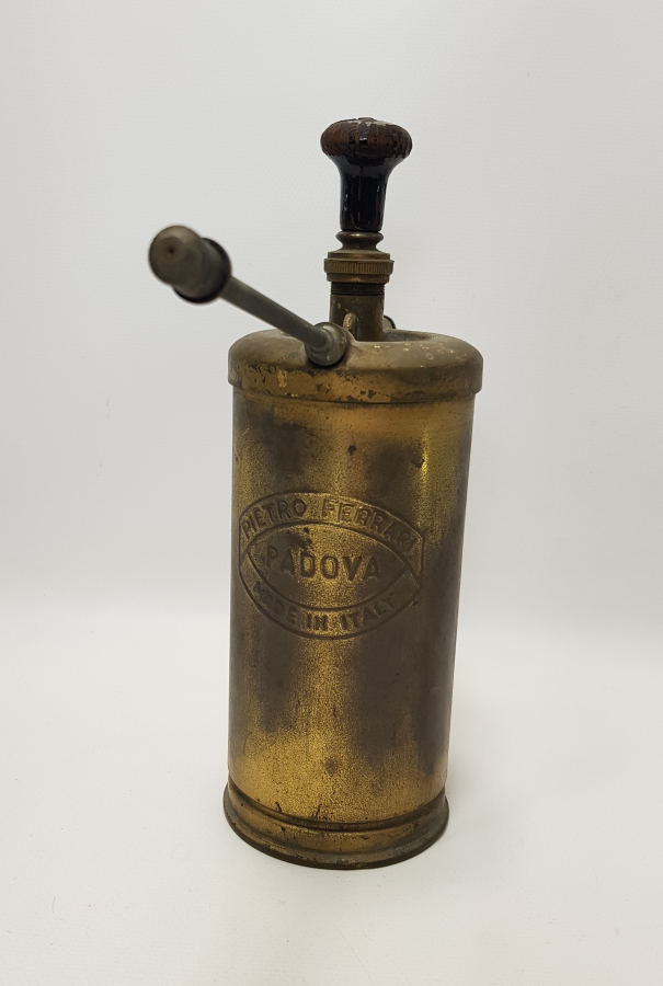 1900'LERDEN FERRARİ MARKA PİRİNÇ YAĞDANLIK 