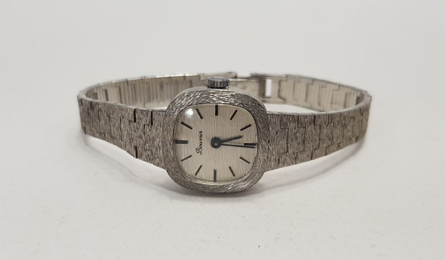 BOUVIER MARKA GÜMÜŞ KOL SAATİ 