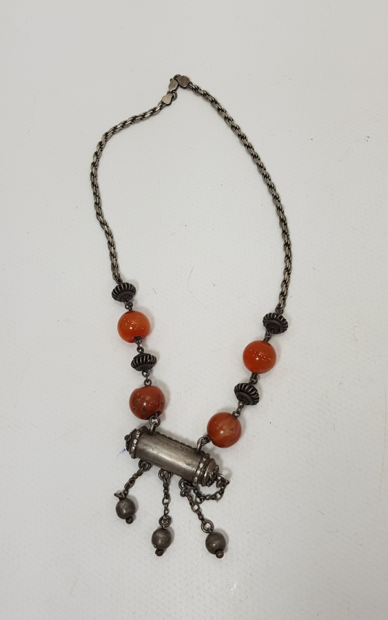 AKİK TAŞLARLA SÜSLÜ GÜMÜŞ HAMAYIL 