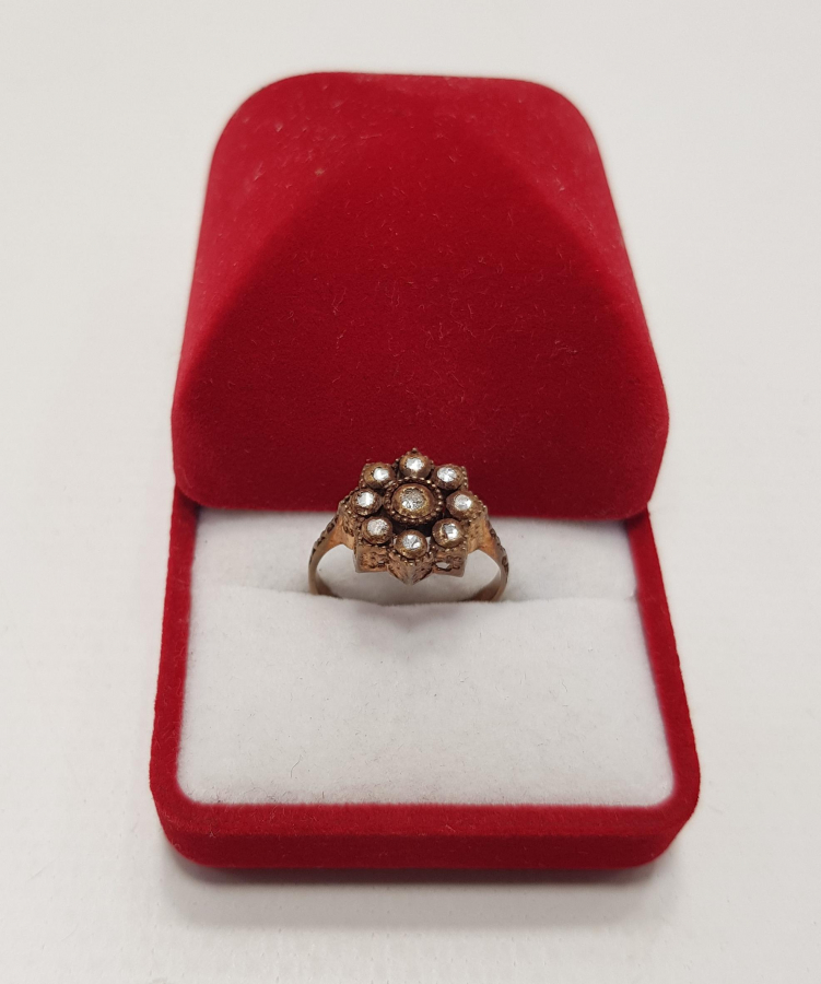 YILDIZ FORMLU ELMAS YÜZÜK 