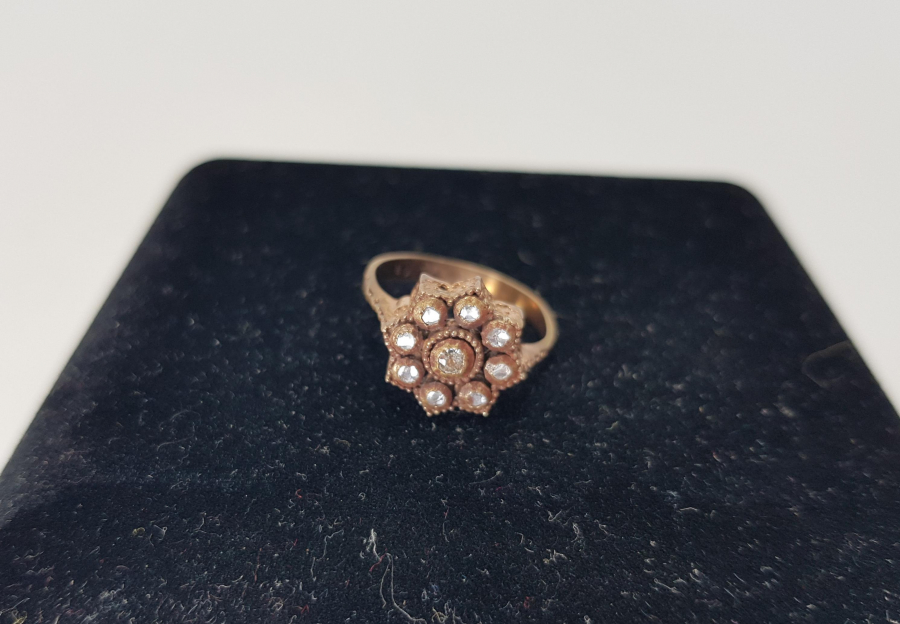 YILDIZ FORMLU ELMAS YÜZÜK 