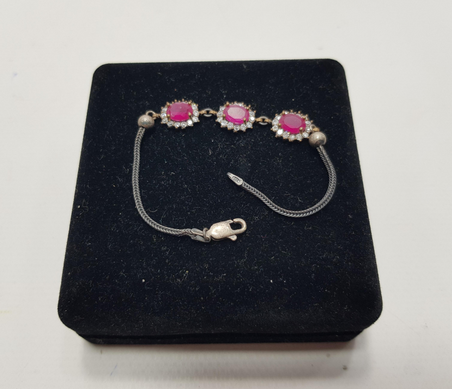 KIRMIZI TAŞLI GÜMÜŞ BİLEKLİK 