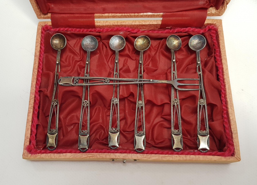 KUTUSUNDA GÜMÜŞ ÇAY KAŞIĞI SETİ 