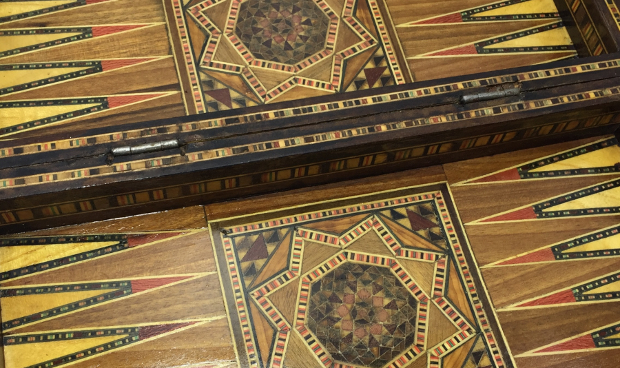 MARKÜTERİ İŞÇİLİKLİ TAVLA