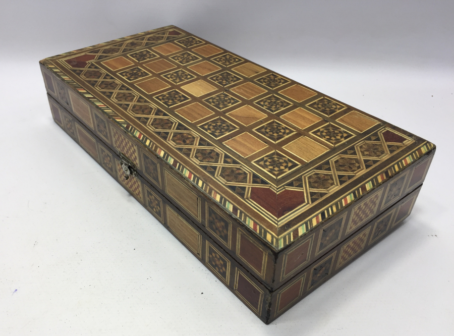 MARKÜTERİ İŞÇİLİKLİ TAVLA