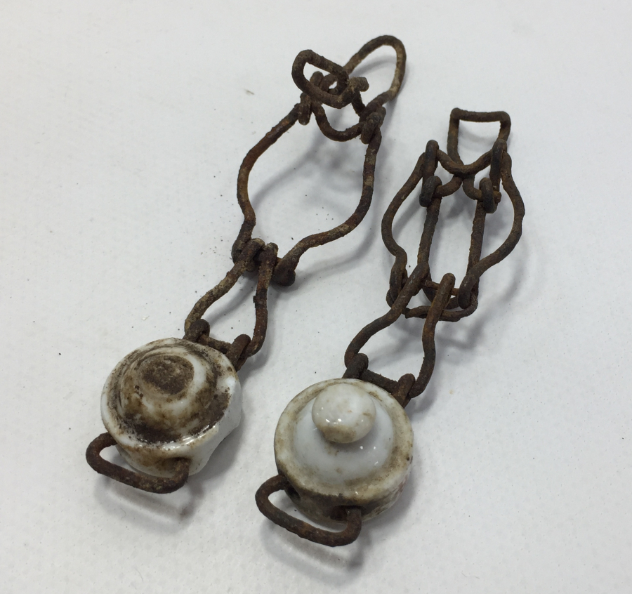 OSMANLI DÖNEMİ 2 ADET PORSELEN ŞİŞE KAPAĞI