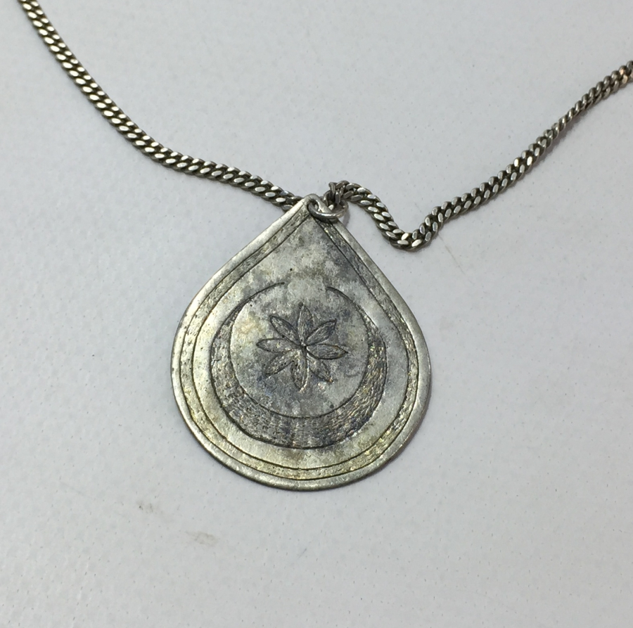 OSMANLI DÖNEMİ AY YILDIZLI VE OSMANLICA YAZILI ARMUDİ KOLYE