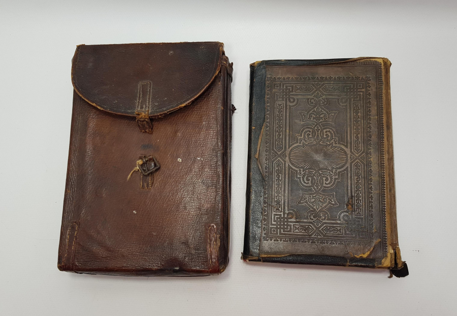 OSMANLI DÖNEMİ DERİ KABINDA KUR'AN-I KERİM 