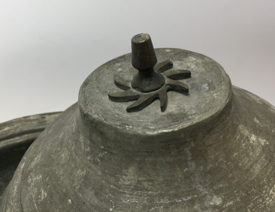 OSMANLI DÖNEMİ MEVLEVİ SİKKELİ VE ÇARKIFLEK MOTİFLİ TEKKE İŞİ KASE