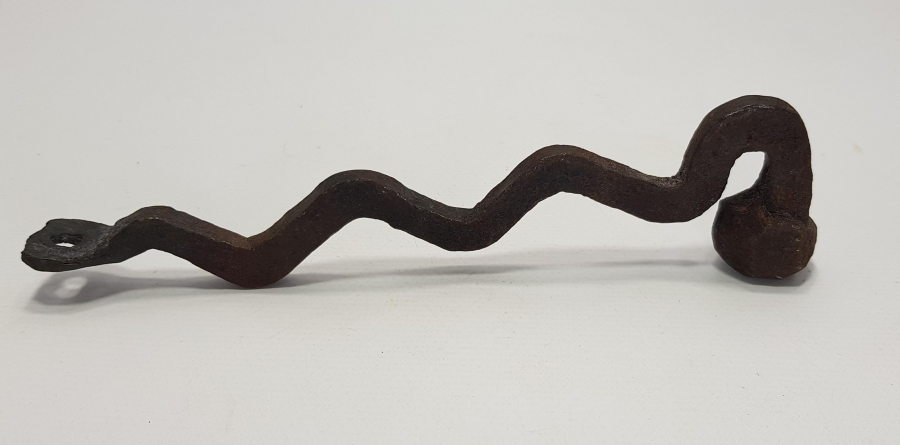 OSMANLI DÖNEMİ RUM İŞİ YILAN FORMLU KAPI TOKMAĞI 