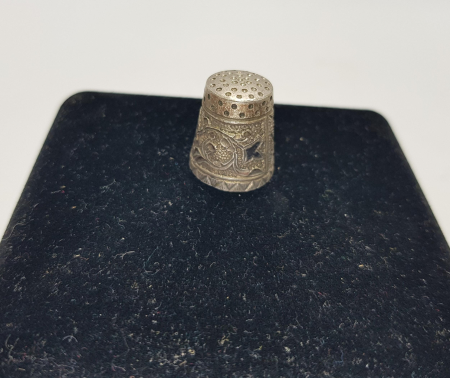 OSMANLI DÖNEMİ SAVATLI GÜMÜŞ TERZİ YÜKSÜĞÜ