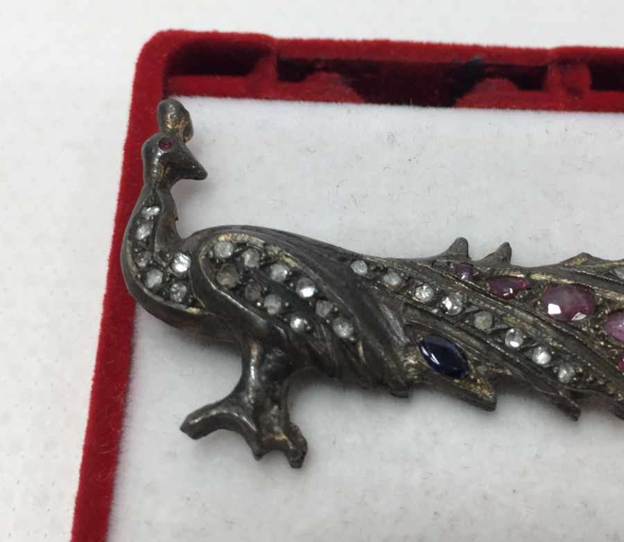 ÖZEL YAPIM ELMAS VE YAKUT TAŞLI TAVUS KUŞU FORMUNDA BROŞ