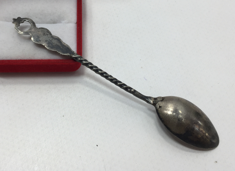 ÜZERİNDE OSMANLICA İSTANBUL YAZAN GÜMÜŞ KAŞIK