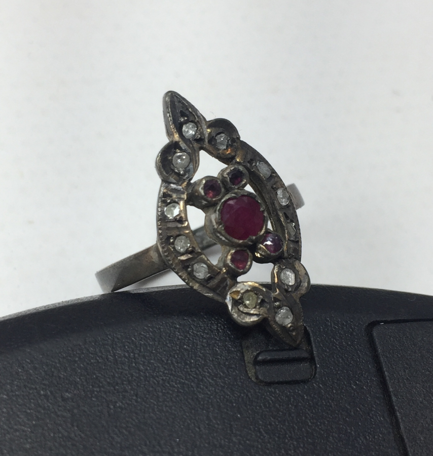 ÖZEL YAPIM ELMAS TAŞLI YÜZÜK