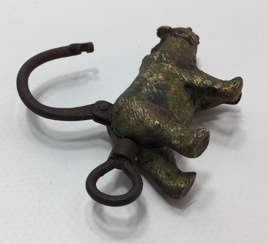 AYI FORMUNDA 1900 BAŞLARI AVRUPA KİLİT