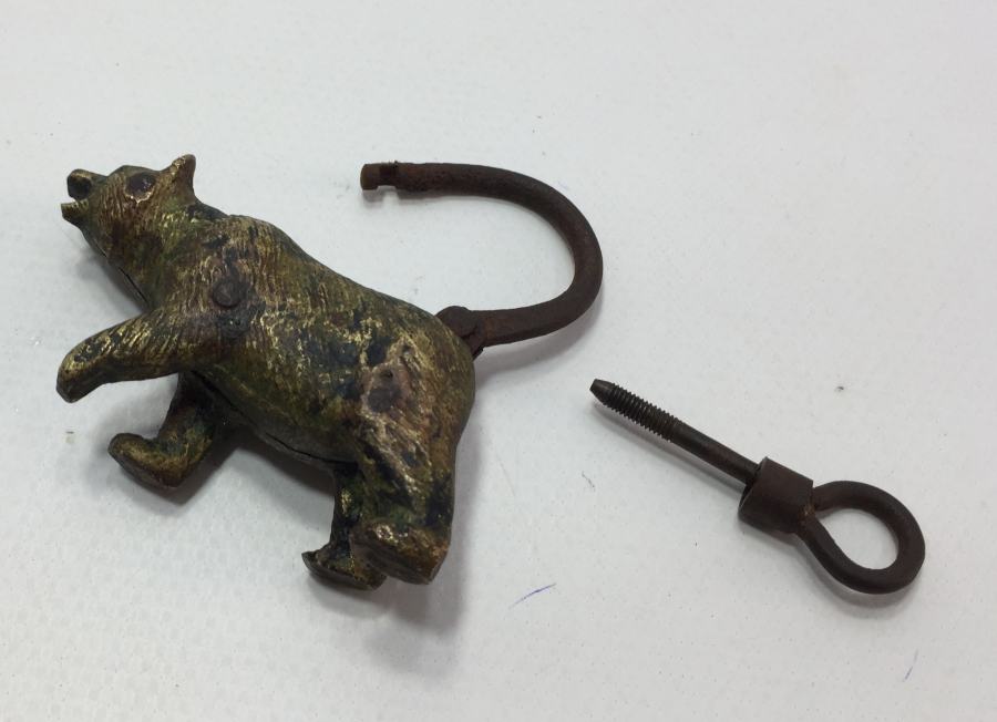 AYI FORMUNDA 1900 BAŞLARI AVRUPA KİLİT