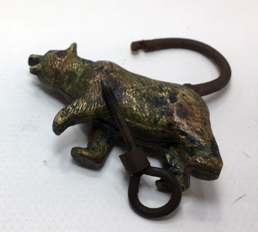 AYI FORMUNDA 1900 BAŞLARI AVRUPA KİLİT