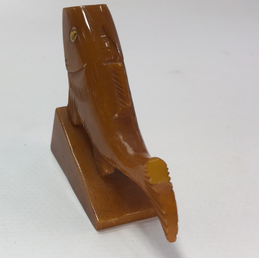 KATALİNDEN MAMUL BALIK FORMUNDA KALEMLİK