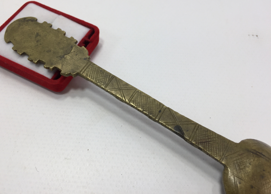 OSMANLI DÖNEMİ BRONZDAN MAMUL TAMAMI KALEM İŞÇİLİKLİ ŞİFA KAŞIĞI