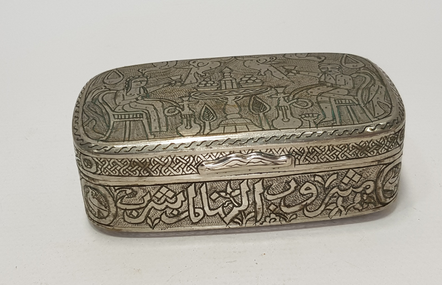 ÜZERİ TAMAMEN KALEM İŞÇİLİKLİ EHLİ KEYF MOTİFLİ TÜTÜN TABAKASI