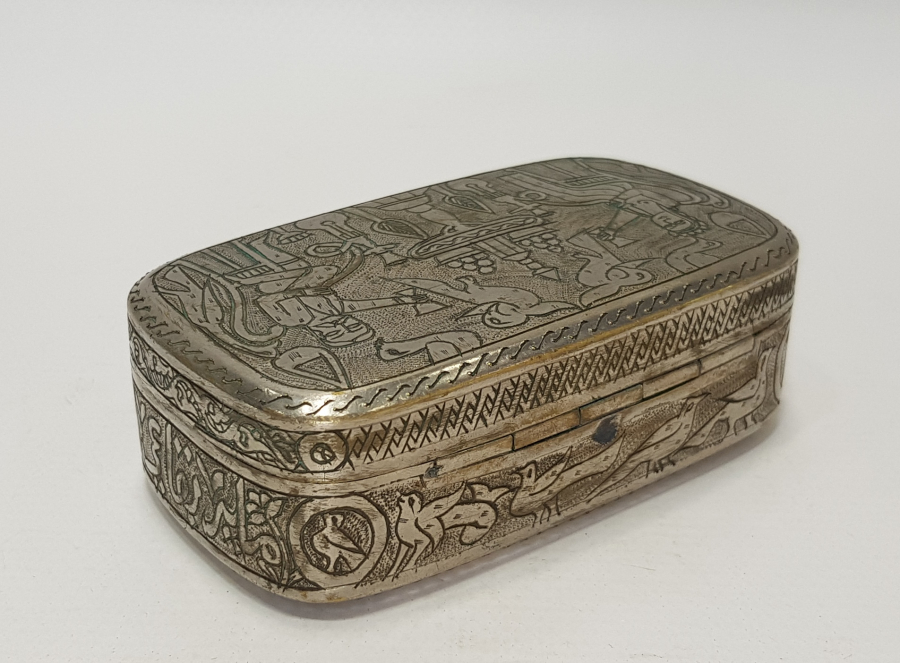 ÜZERİ TAMAMEN KALEM İŞÇİLİKLİ EHLİ KEYF MOTİFLİ TÜTÜN TABAKASI