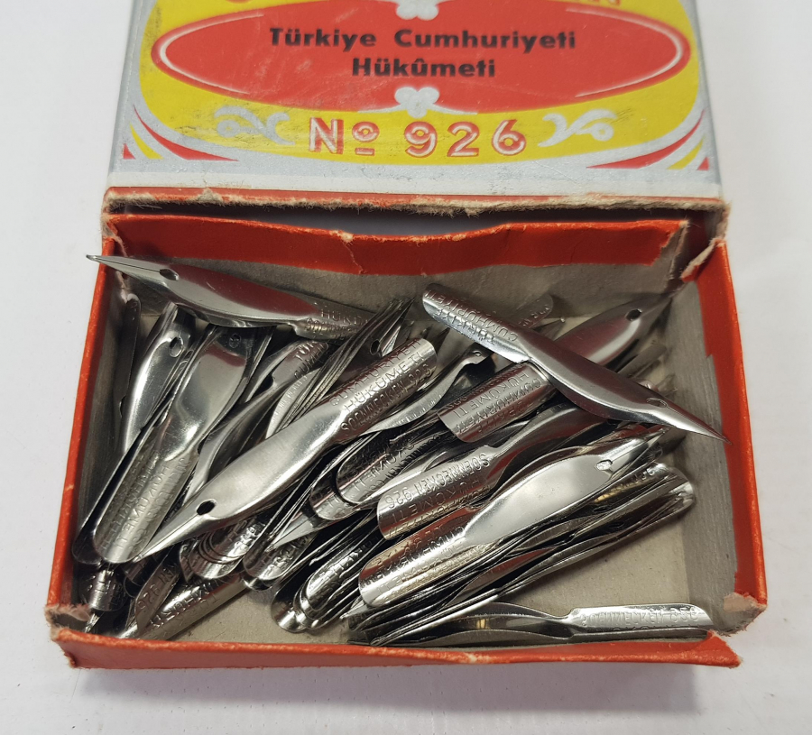 TÜRKİYE CUMHURİYETİ HÜKÜMETİ SOENNECKEN MARKA DİVİT UCU KUTUSU 