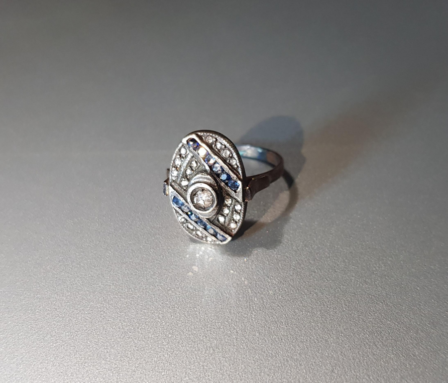 SAFİR VE ELMAS TAŞLARLA SÜSLÜ ALTIN YÜZÜK 