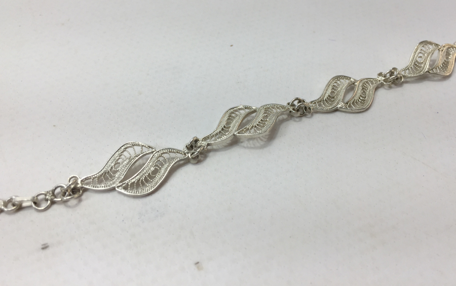 TELKARİ İŞÇİLİKLİ GÜMÜŞ BİLEKLİK